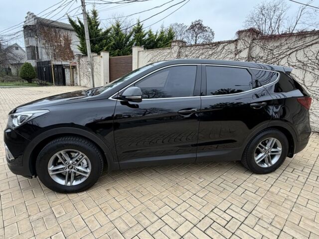 Черный Хендай Санта Фе, объемом двигателя 2.4 л и пробегом 141 тыс. км за 13699 $, фото 3 на Automoto.ua