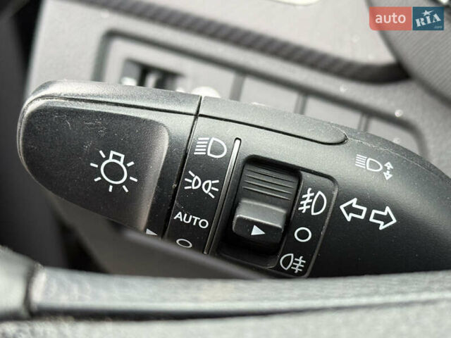 Черный Хендай Санта Фе, объемом двигателя 2.2 л и пробегом 188 тыс. км за 21750 $, фото 68 на Automoto.ua