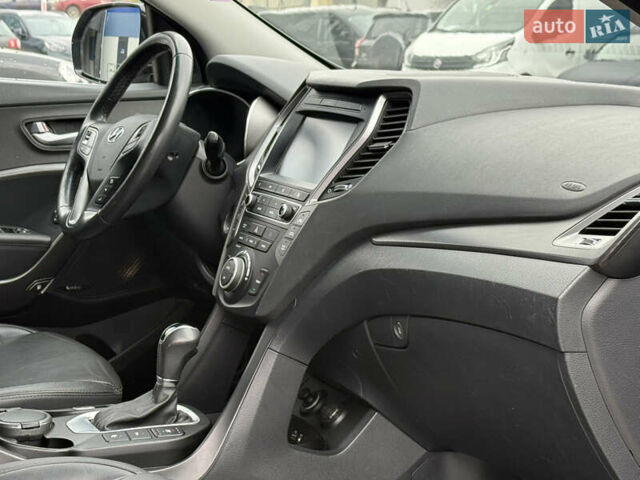 Черный Хендай Санта Фе, объемом двигателя 2.2 л и пробегом 190 тыс. км за 21650 $, фото 49 на Automoto.ua