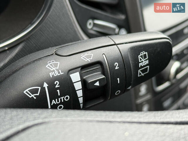 Черный Хендай Санта Фе, объемом двигателя 2.2 л и пробегом 190 тыс. км за 21650 $, фото 66 на Automoto.ua