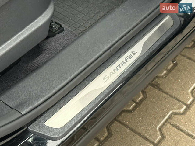 Черный Хендай Санта Фе, объемом двигателя 2.2 л и пробегом 188 тыс. км за 21750 $, фото 49 на Automoto.ua