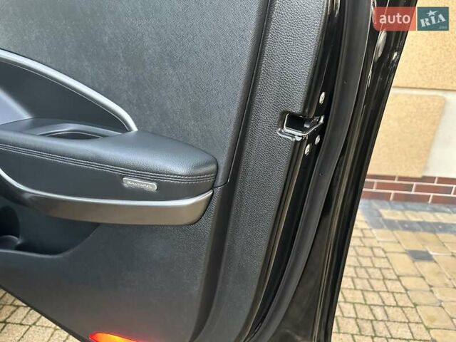 Чорний Хендай Санта Фе, об'ємом двигуна 2.2 л та пробігом 199 тис. км за 19397 $, фото 186 на Automoto.ua