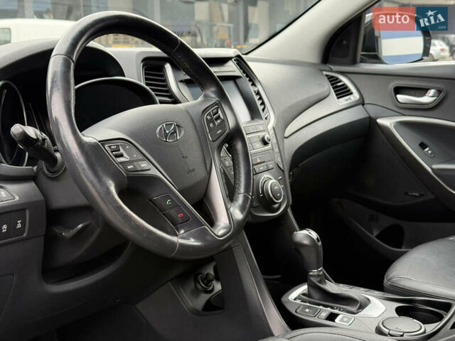 Черный Хендай Санта Фе, объемом двигателя 2.2 л и пробегом 190 тыс. км за 21650 $, фото 34 на Automoto.ua