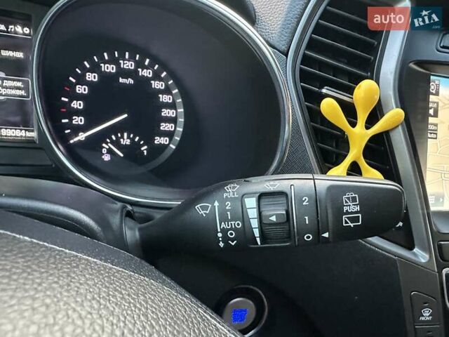 Чорний Хендай Санта Фе, об'ємом двигуна 2.2 л та пробігом 199 тис. км за 19397 $, фото 106 на Automoto.ua