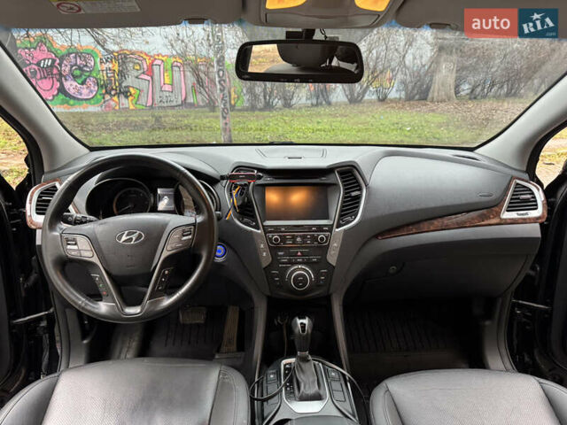 Черный Хендай Санта Фе, объемом двигателя 2 л и пробегом 175 тыс. км за 19950 $, фото 15 на Automoto.ua