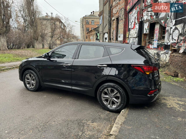 Черный Хендай Санта Фе, объемом двигателя 2 л и пробегом 175 тыс. км за 19950 $, фото 5 на Automoto.ua