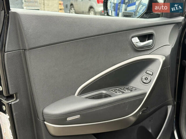 Черный Хендай Санта Фе, объемом двигателя 2.2 л и пробегом 190 тыс. км за 21650 $, фото 36 на Automoto.ua