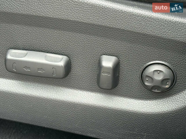 Чорний Хендай Санта Фе, об'ємом двигуна 2.2 л та пробігом 190 тис. км за 20999 $, фото 61 на Automoto.ua