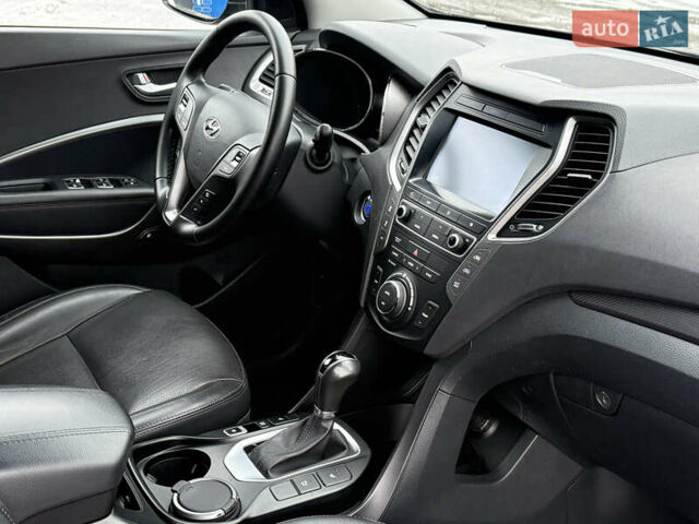 Черный Хендай Санта Фе, объемом двигателя 2.2 л и пробегом 188 тыс. км за 21750 $, фото 46 на Automoto.ua