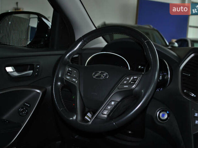 Черный Хендай Санта Фе, объемом двигателя 2.2 л и пробегом 130 тыс. км за 23500 $, фото 51 на Automoto.ua