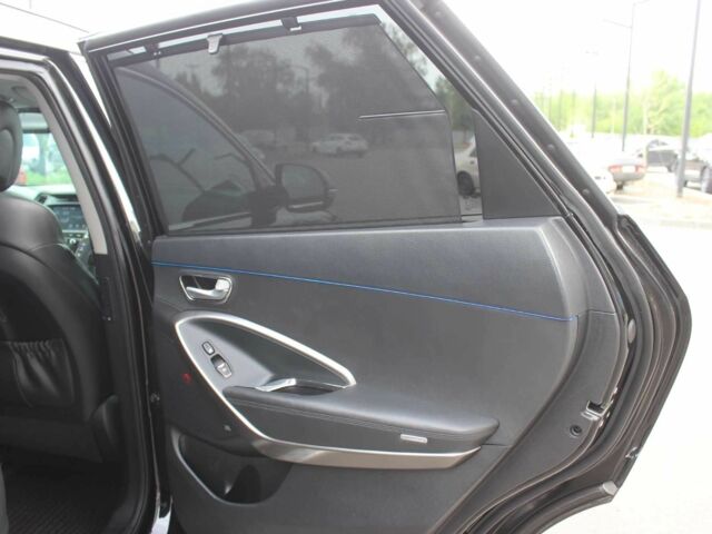 Черный Хендай Санта Фе, объемом двигателя 2.2 л и пробегом 115 тыс. км за 23999 $, фото 17 на Automoto.ua