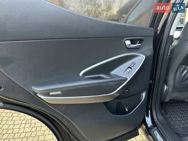 Чорний Хендай Санта Фе, об'ємом двигуна 2.2 л та пробігом 199 тис. км за 19397 $, фото 137 на Automoto.ua