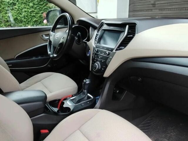 Черный Хендай Санта Фе, объемом двигателя 2 л и пробегом 100 тыс. км за 8300 $, фото 7 на Automoto.ua