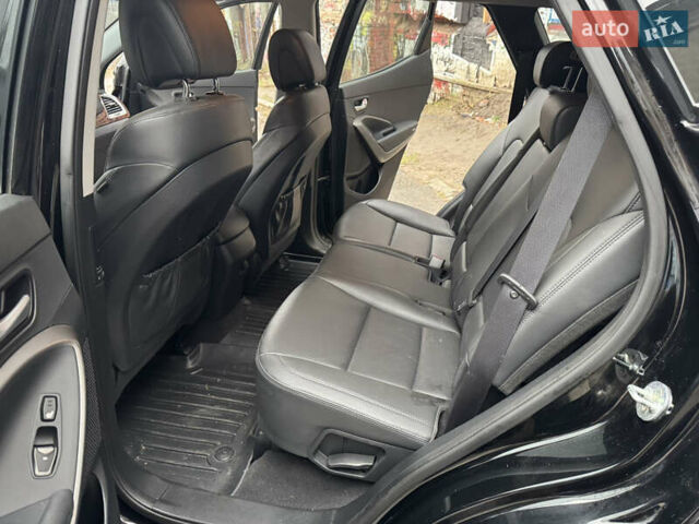 Черный Хендай Санта Фе, объемом двигателя 2 л и пробегом 175 тыс. км за 19950 $, фото 14 на Automoto.ua