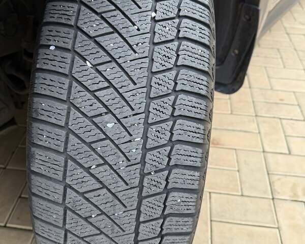 Черный Хендай Санта Фе, объемом двигателя 2.36 л и пробегом 141 тыс. км за 13699 $, фото 11 на Automoto.ua