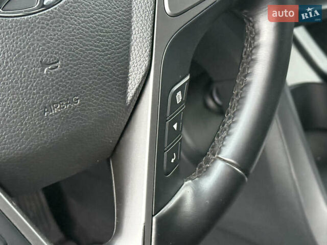 Чорний Хендай Санта Фе, об'ємом двигуна 2.2 л та пробігом 190 тис. км за 20999 $, фото 66 на Automoto.ua