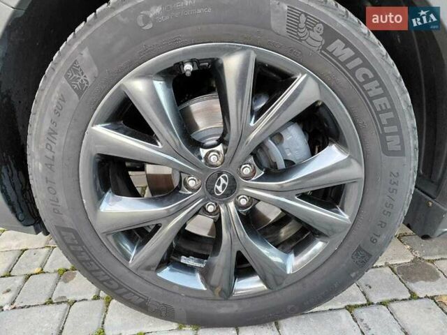 Черный Хендай Санта Фе, объемом двигателя 2.2 л и пробегом 168 тыс. км за 22700 $, фото 22 на Automoto.ua