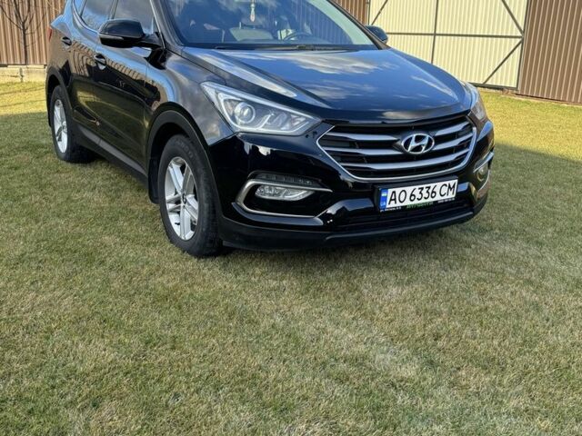 Черный Хендай Санта Фе, объемом двигателя 2.2 л и пробегом 210 тыс. км за 16900 $, фото 2 на Automoto.ua