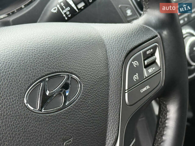 Чорний Хендай Санта Фе, об'ємом двигуна 2.2 л та пробігом 190 тис. км за 20999 $, фото 64 на Automoto.ua