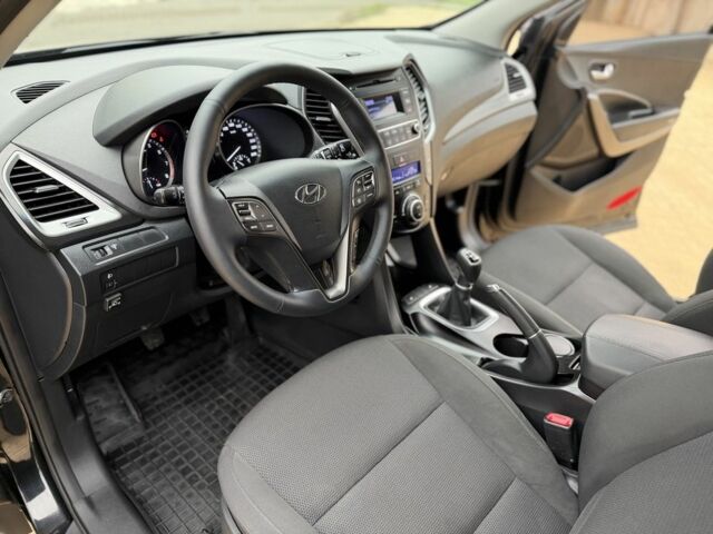 Черный Хендай Санта Фе, объемом двигателя 2.4 л и пробегом 141 тыс. км за 13699 $, фото 10 на Automoto.ua