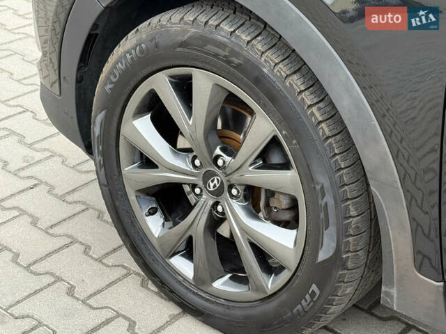 Черный Хендай Санта Фе, объемом двигателя 2.2 л и пробегом 190 тыс. км за 21650 $, фото 22 на Automoto.ua