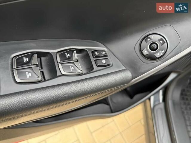 Черный Хендай Санта Фе, объемом двигателя 2.36 л и пробегом 141 тыс. км за 13699 $, фото 21 на Automoto.ua