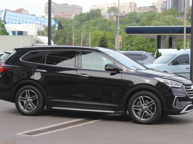 Черный Хендай Санта Фе, объемом двигателя 2.2 л и пробегом 115 тыс. км за 23999 $, фото 4 на Automoto.ua