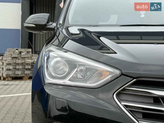 Черный Хендай Санта Фе, объемом двигателя 2.2 л и пробегом 190 тыс. км за 21650 $, фото 18 на Automoto.ua