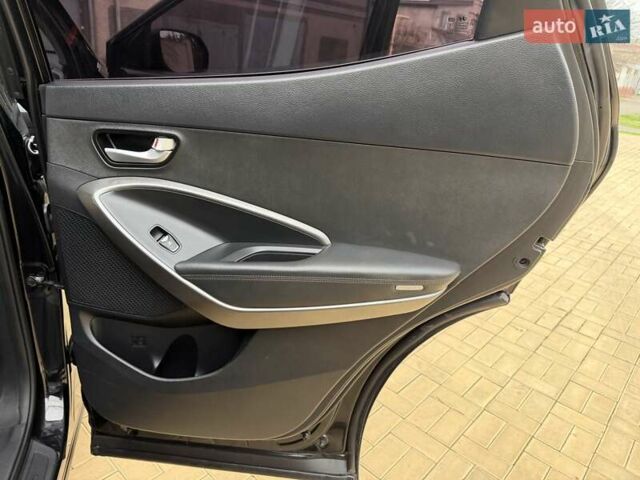 Черный Хендай Санта Фе, объемом двигателя 2.36 л и пробегом 141 тыс. км за 13699 $, фото 19 на Automoto.ua