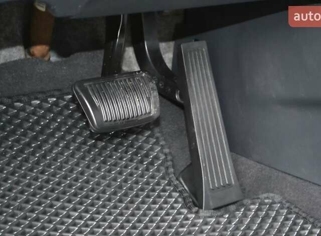 Черный Хендай Санта Фе, объемом двигателя 2.2 л и пробегом 122 тыс. км за 23500 $, фото 30 на Automoto.ua