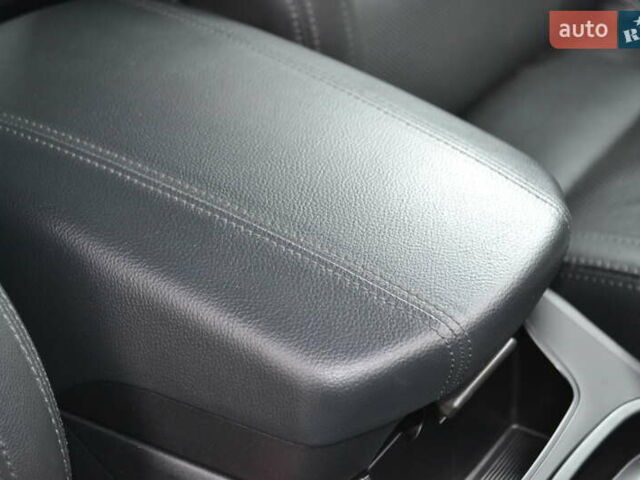 Хендай Санта Фе 2017 в Белой Церкве на Automoto.ua Черный Хендай Санта Фе, объемом двигателя 2.2 л и пробегом 122 тыс. км за 24500 $, фото 37 на Automoto.ua