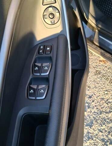 Черный Хендай Санта Фе, объемом двигателя 2.2 л и пробегом 122 тыс. км за 23500 $, фото 19 на Automoto.ua