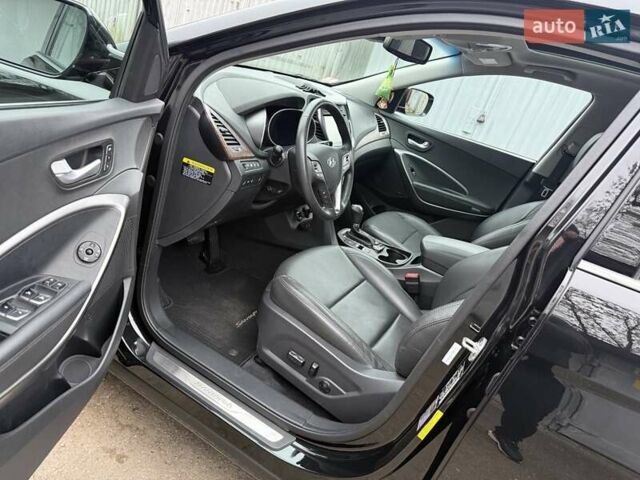 Черный Хендай Санта Фе, объемом двигателя 2 л и пробегом 8 тыс. км за 23000 $, фото 12 на Automoto.ua
