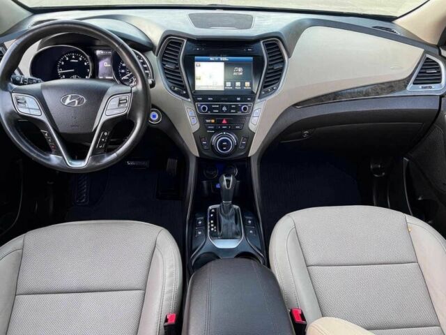 Черный Хендай Санта Фе, объемом двигателя 2 л и пробегом 59 тыс. км за 7800 $, фото 9 на Automoto.ua