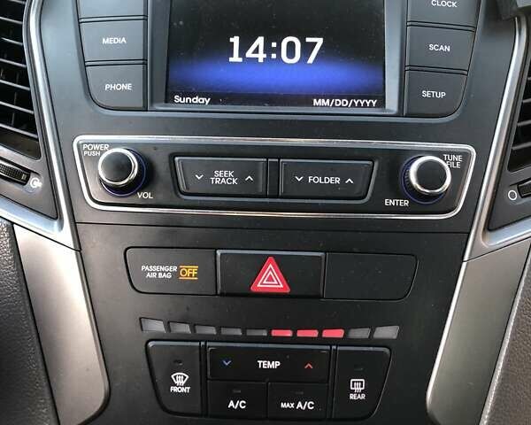 Чорний Хендай Санта Фе, об'ємом двигуна 2.36 л та пробігом 89 тис. км за 18000 $, фото 1 на Automoto.ua