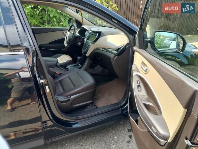 Черный Хендай Санта Фе, объемом двигателя 2.36 л и пробегом 130 тыс. км за 17500 $, фото 6 на Automoto.ua