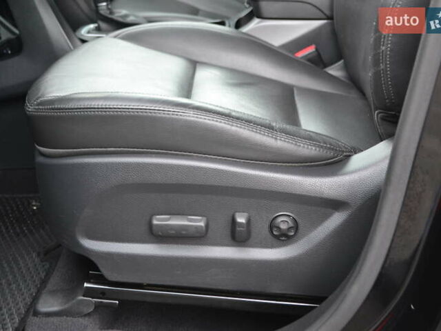 Хендай Санта Фе 2017 в Белой Церкве на Automoto.ua Черный Хендай Санта Фе, объемом двигателя 2.2 л и пробегом 122 тыс. км за 24500 $, фото 51 на Automoto.ua