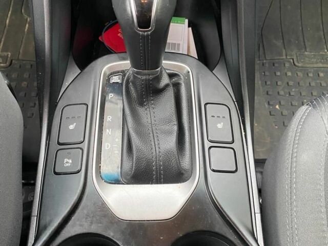 Черный Хендай Санта Фе, объемом двигателя 3.3 л и пробегом 32 тыс. км за 17500 $, фото 3 на Automoto.ua