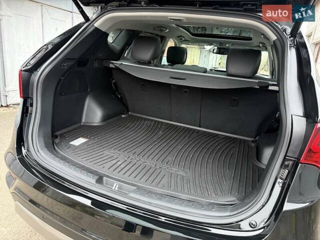 Черный Хендай Санта Фе, объемом двигателя 2 л и пробегом 8 тыс. км за 23000 $, фото 24 на Automoto.ua
