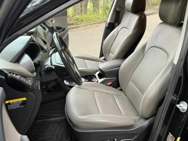 Чорний Хендай Санта Фе, об'ємом двигуна 2.4 л та пробігом 52 тис. км за 14100 $, фото 8 на Automoto.ua