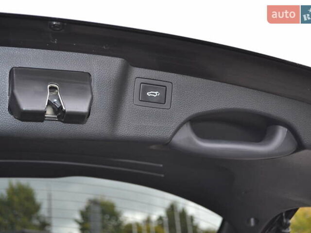 Хендай Санта Фе 2017 в Белой Церкве на Automoto.ua Черный Хендай Санта Фе, объемом двигателя 2.2 л и пробегом 122 тыс. км за 24500 $, фото 69 на Automoto.ua