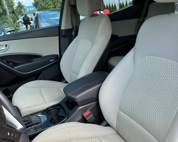 Чорний Хендай Санта Фе, об'ємом двигуна 2.36 л та пробігом 109 тис. км за 17900 $, фото 9 на Automoto.ua