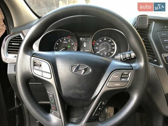 Чорний Хендай Санта Фе, об'ємом двигуна 2.36 л та пробігом 89 тис. км за 18000 $, фото 4 на Automoto.ua