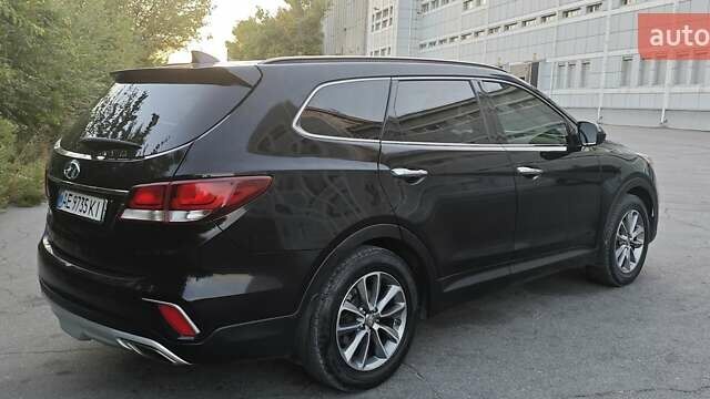 Черный Хендай Санта Фе, объемом двигателя 3.34 л и пробегом 85 тыс. км за 17000 $, фото 7 на Automoto.ua
