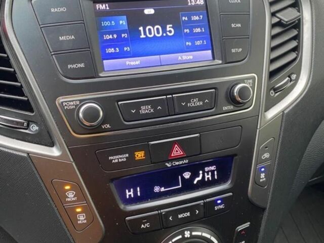 Черный Хендай Санта Фе, объемом двигателя 3.3 л и пробегом 32 тыс. км за 17500 $, фото 13 на Automoto.ua