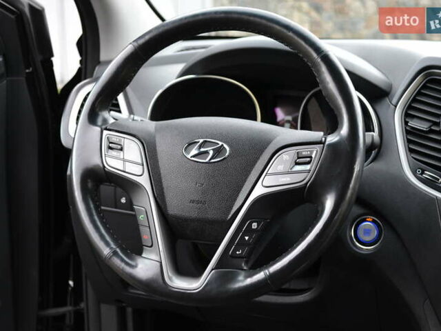 Хендай Санта Фе 2017 в Белой Церкве на Automoto.ua Черный Хендай Санта Фе, объемом двигателя 2.2 л и пробегом 122 тыс. км за 24500 $, фото 49 на Automoto.ua