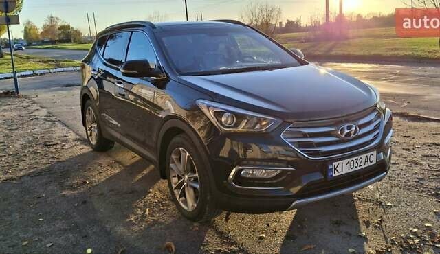 Черный Хендай Санта Фе, объемом двигателя 2.2 л и пробегом 122 тыс. км за 23500 $, фото 2 на Automoto.ua