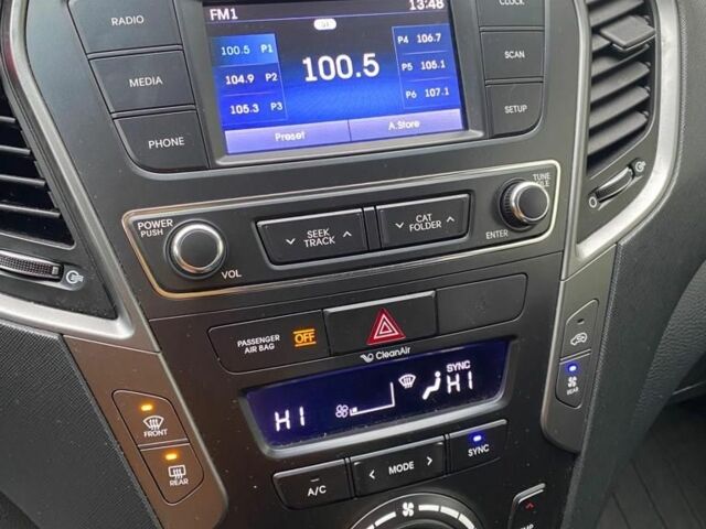 Черный Хендай Санта Фе, объемом двигателя 3.3 л и пробегом 32 тыс. км за 17500 $, фото 7 на Automoto.ua