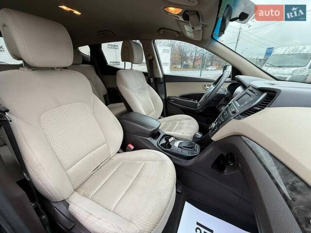 Черный Хендай Санта Фе, объемом двигателя 2.4 л и пробегом 245 тыс. км за 11200 $, фото 15 на Automoto.ua