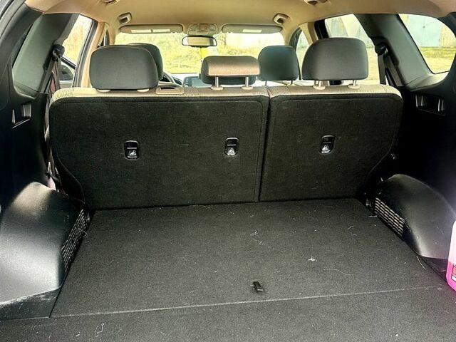 Чорний Хендай Санта Фе, об'ємом двигуна 2.4 л та пробігом 99 тис. км за 25000 $, фото 8 на Automoto.ua